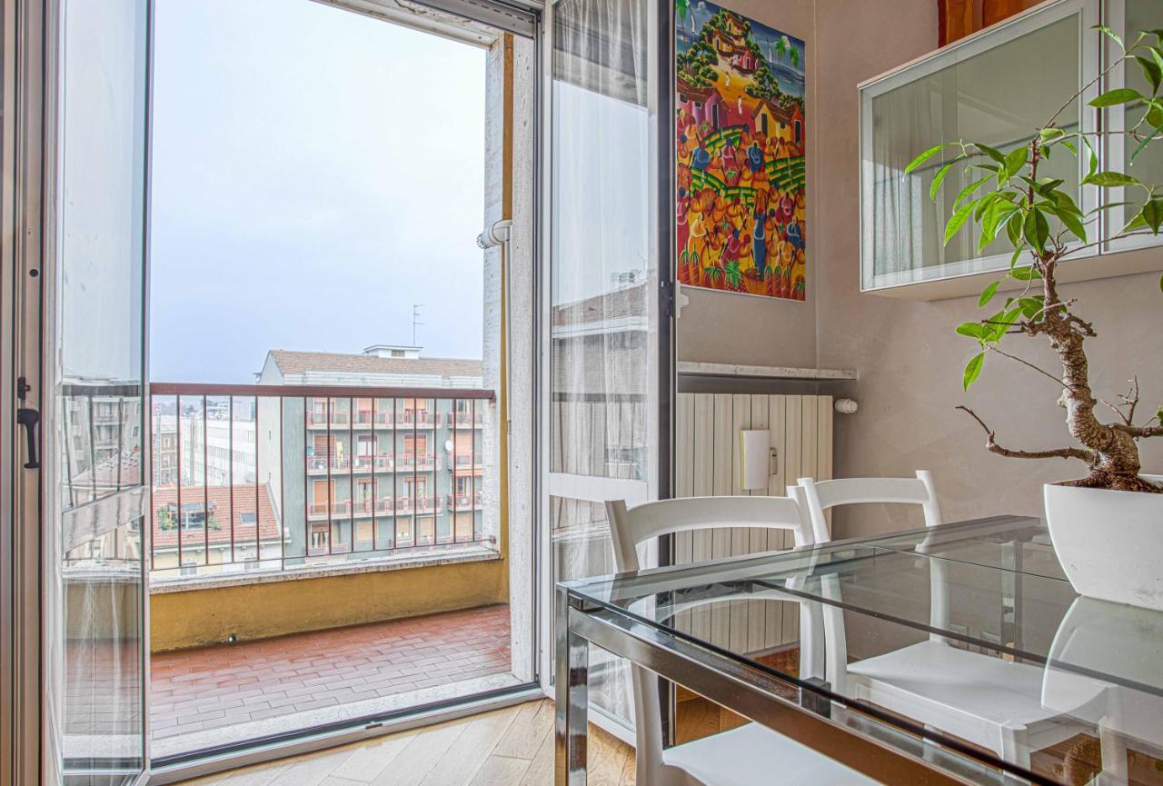 Апартаменты Joivy Vibrant Flat With Balcony Милан Экстерьер фото